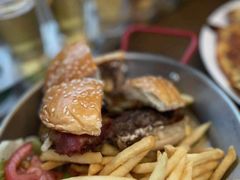 酿牛肉汉堡-The BREW·酿餐厅(浦东嘉里大酒店)