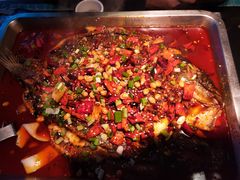 -鸣记脆皮烤鱼·海鲜烤鱼(三八广场店)