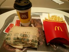 -麦当劳(杭州西湖银泰百货店)