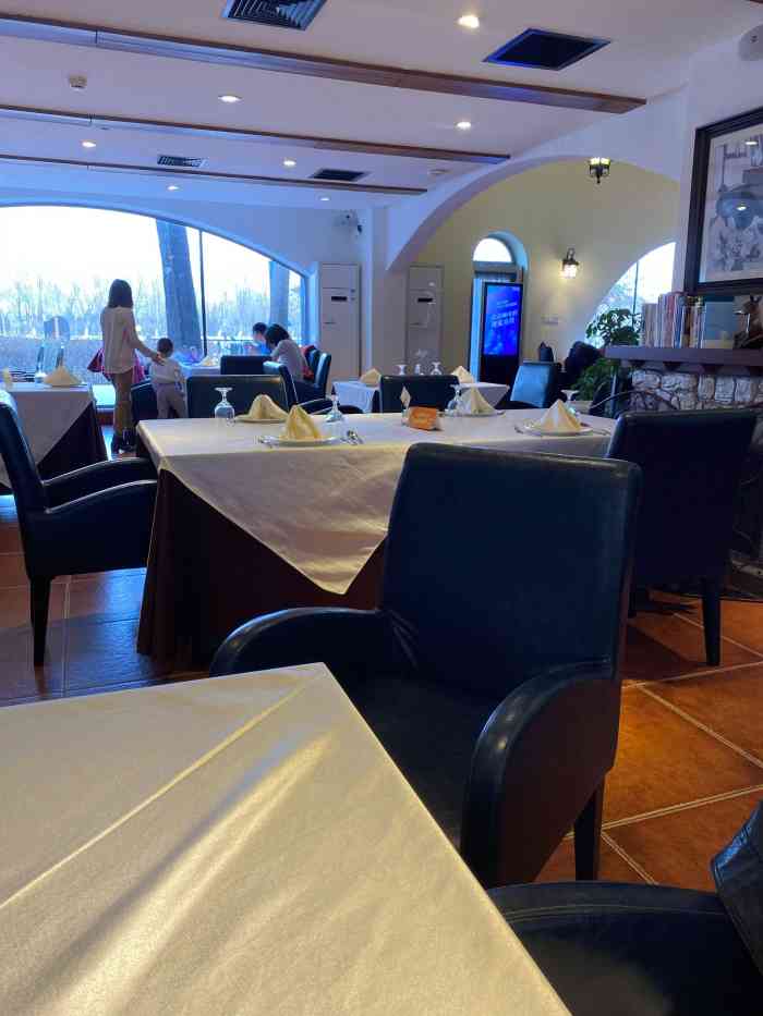 维兰湖景西餐(稻香湖店)-"稻香湖度假村里玛雅小岛上的西餐厅～坐落在