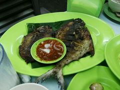-明记烧鱼美味店