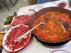 -毛辣果·贵州红酸汤牛肉火锅(西单店)