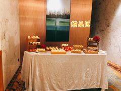 -上海漕河泾万丽酒店
