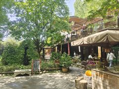 -林间山庄