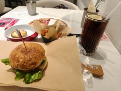 -必胜客(松雷店)
