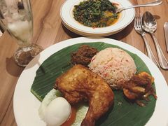 -关夫人餐厅(阳光广场店)