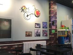 -愉肴麻辣香锅(中北镇店)
