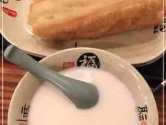 -禾诗夜市大饼油条(松江店)