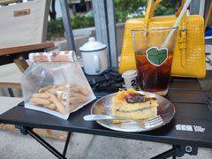 -SAFARI COFFEE