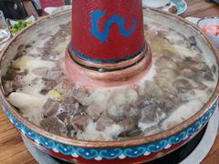 -毛辣果·贵州红酸汤牛肉火锅(西单店)
