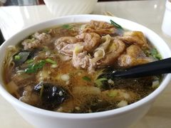 炒肉面筋面-老西白点心店