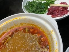-黔蘑菇四季餐厅(观山湖店)