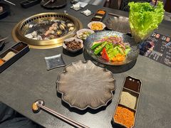 -铭牛烧肉·和牛海鲜自助(高新月牙湖店)