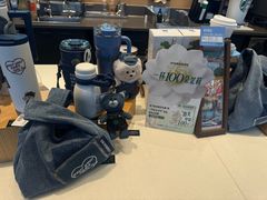 -星巴克臻选(郑州中原万达店)