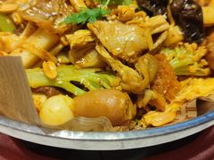 -红渡小香·牛肉麻辣香锅(车站南路店)