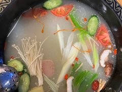 -小志家.鲜牦牛肉牛杂火锅野生菌汤锅