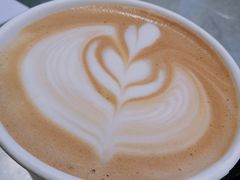 热燕麦拿铁-COFFii&JOY(龙江新城市广场店)
