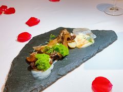 森林-AZUR聚(香格里拉饭店)