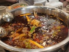 -肖肖酸萝卜鱼火锅(总店)