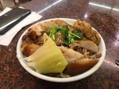 -猪脚洪隆江猪脚饭