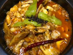 黑松露牛肝菌焖牛蛙-云海肴·汽锅鸡·云南菜(天津国金汇店)