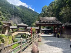 -刘伯温故里景区百丈漈