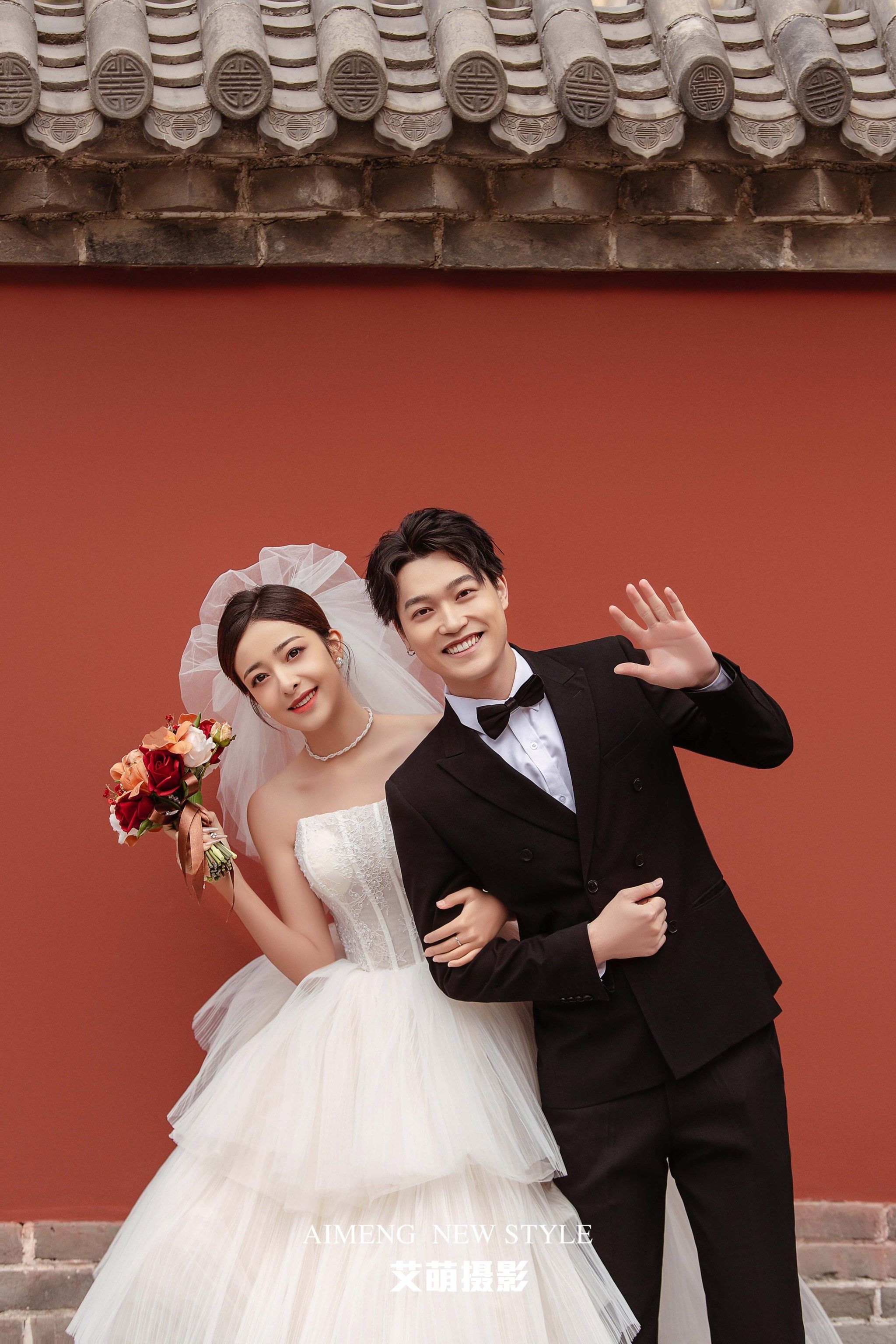故宫红墙婚纱照