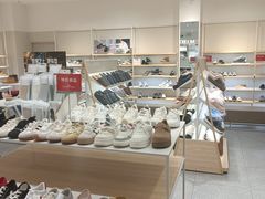 -hotwind热风(中贸广场店)