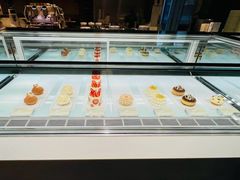 -潮一不贰·法式甜品·生日蛋糕·西式简餐(外滩店)