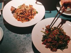 -呷湘厨·鱼汤捞饭·剁椒鱼头·辣椒炒肉(国家会展中心店)