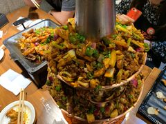 -炉小二铜锅牛蛙•川湘菜(三里屯店)