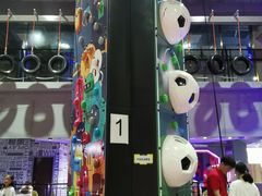 -嗨翻Hi-Fun竞技主题乐园·蹦床亲子生日轰趴(国光1937店)