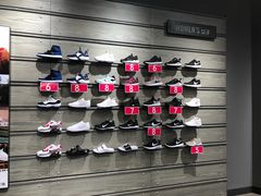 -耐克(恒隆广场店)