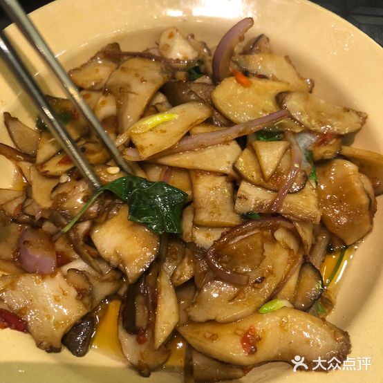 กาโยนผด卡辣咪·东南亚辣炒(千灯湖环宇城店)