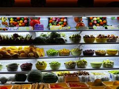 -涨巢·潮玩水疗局