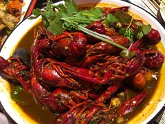 -虾弄弄海派小龙虾·牛羊蝎子火锅