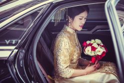 -莫小姐婚纱