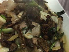 -石磨豆花家常菜·牦牛排土火锅