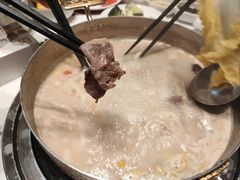 -洪氏嗨捞·广东猪肚鸡·椰子鸡火锅(西咸万象城店)