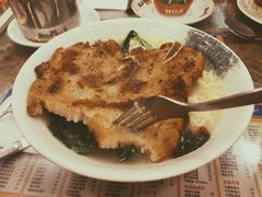 猪扒公仔面-金华冰厅