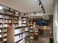 -晓风书屋(大学路店)