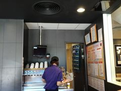 -麦当劳(杨林得来速店)