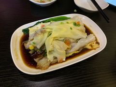 鸡蛋瘦肉肠粉-港澳烧卤馆