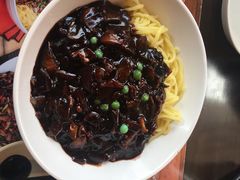 炸酱面-香港饭店0410(明洞店)