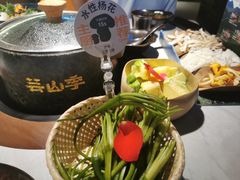 -芸山季·云南野生菌火锅(人民广场来福士店)