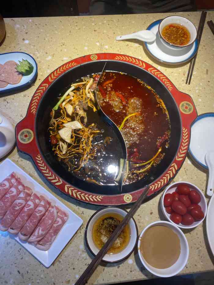 渝城小雨重庆火锅(黄边店)-"感谢大众点评和渝城小雨,姐又中了霸王餐