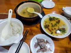 -山里人家土菜馆(茅山店)