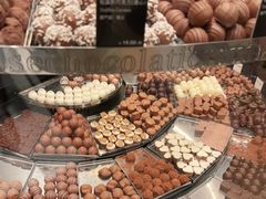 -Laderach 莱德拉(上海环贸iapm店)