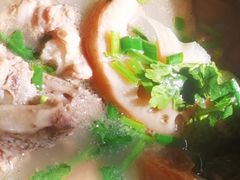 -莲餐厅·湖北菜·藕汤老手艺(愚园路店)