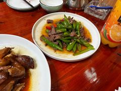 -芦茨金富饭庄·25年老字号·专做稻草鸡